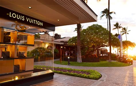 louis vuitton maui lahaina.